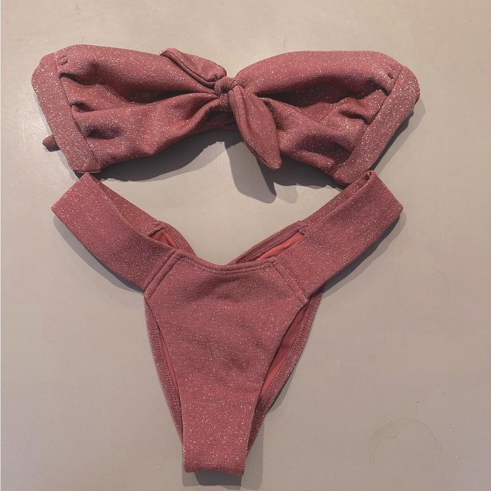 Mauve Sparkle Coverage Uno Bikini
Bottom XS Mauve Sparkle
Cabana Strapless Top S